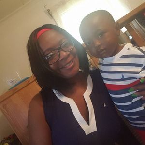 Meet your Posher, Yolanda